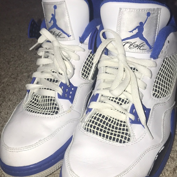 Shoes - Picture 3 of 4